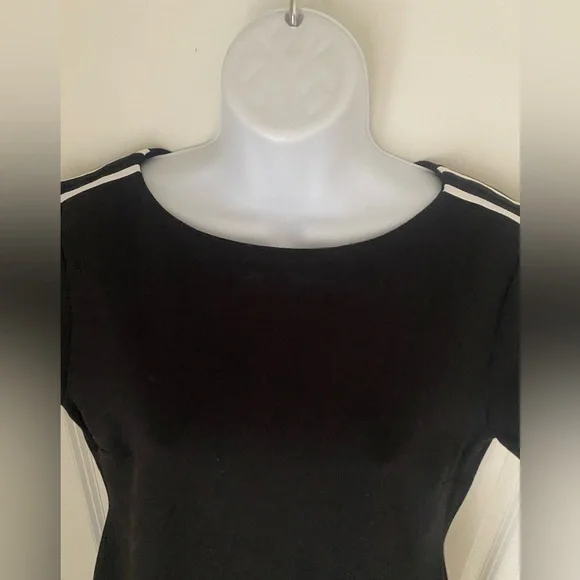 T BY TALBOTS PIQUÉ CREWNECK DRESS - CONTRAST STRIPE SIZE PM - Picture 4 of 7